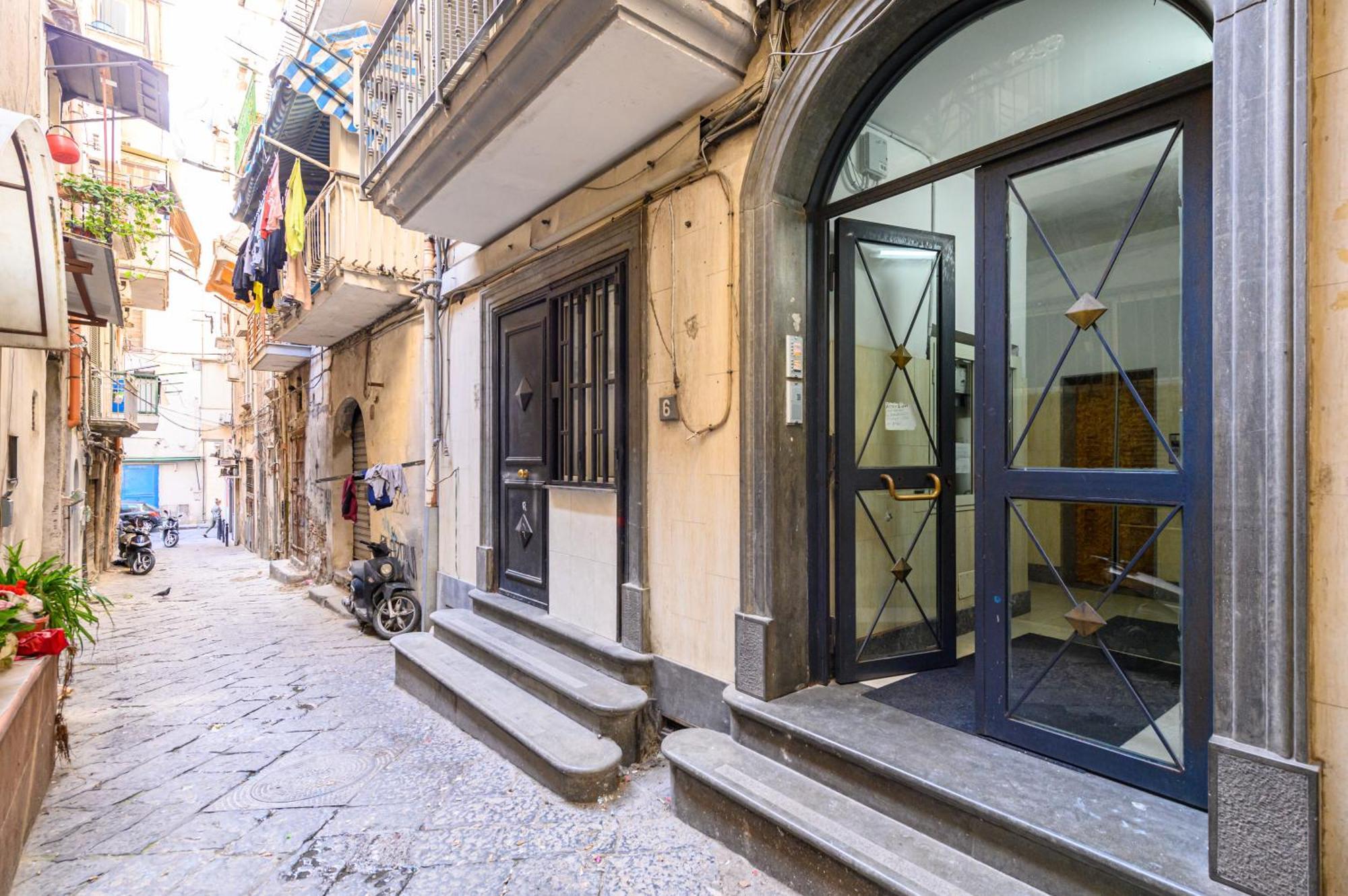 Vico Molino Al Lavinaio 7 Apartment Naples Luaran gambar